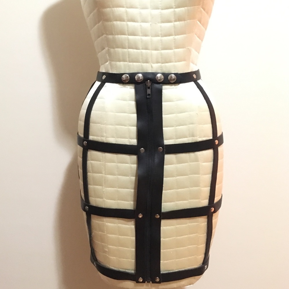 100% Leather harness bondage cage pencil skirt belt XS